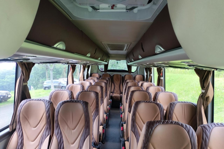 Fasilitas Mewah Medium Bus Pariwisata SBJ Trans